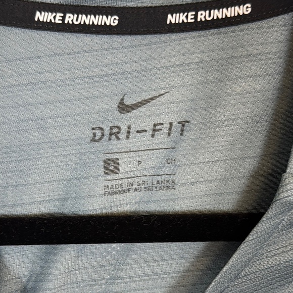 Nike Running Breathe Blue Shirt - Picture 5 of 8
